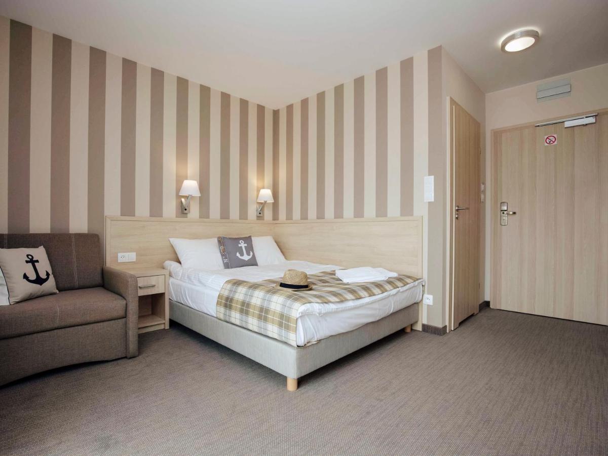 Hotel Porto Marina à Krynica Morska Extérieur photo