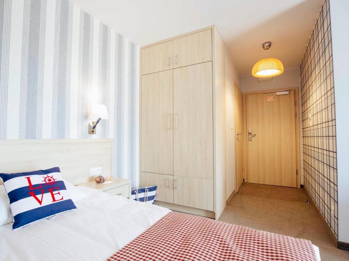 Hotel Porto Marina à Krynica Morska Extérieur photo