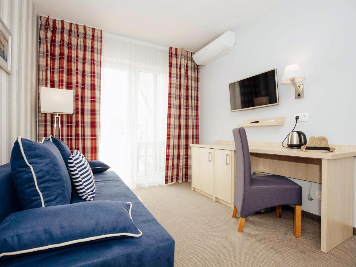 Hotel Porto Marina à Krynica Morska Extérieur photo